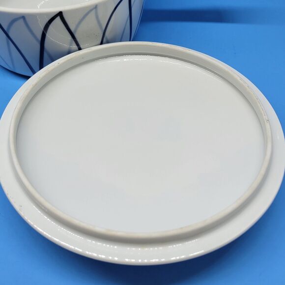 Lyngby Porcelain Dan-lld lldfast Denmark Blue Harlequin Flame 7" X 3 1/4" Pot - Picture 4 of 10